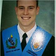 Soy bilingüe en inglés con pasaporte británico, profesor de secundaria titulado de Geografía e Historia. Doy clases de cualquiera de estas materias